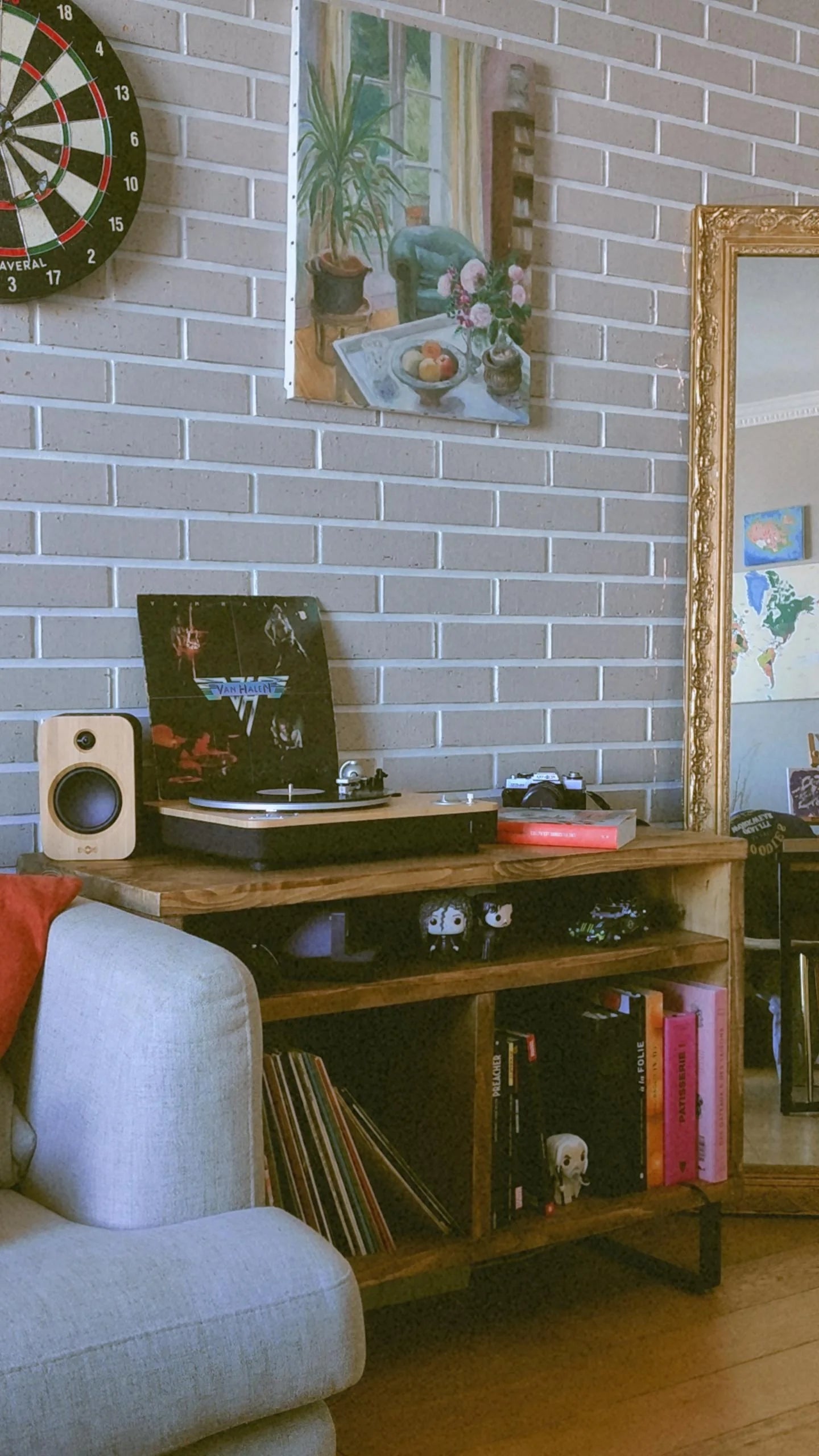 Grynberg - Vinyl Storage Cabinet with Amp Shelf