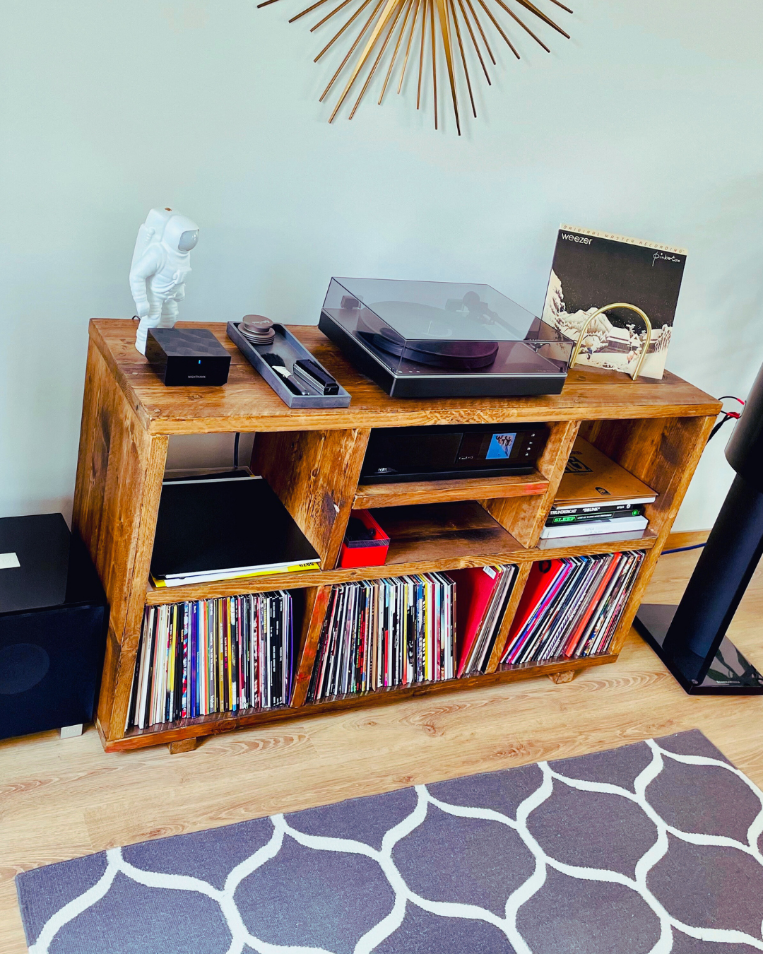 Krodel – Two-Tier DJ Vinyl Storage Cabinet with Amp Shelf