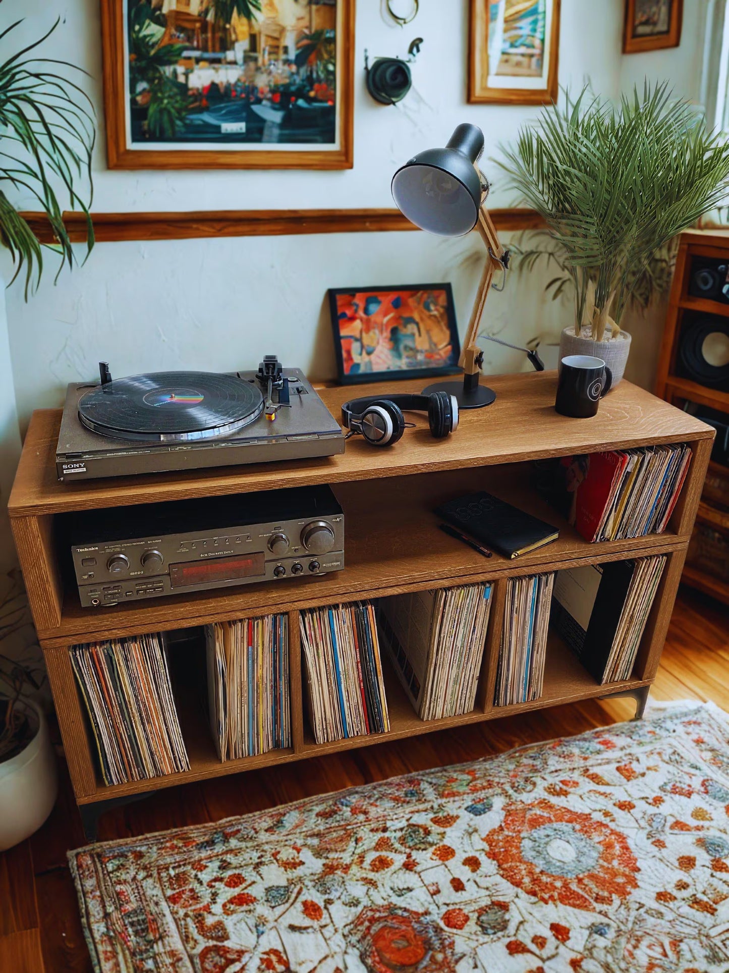 Holskar - Vinyl Storage Cabinet with CD Shelf